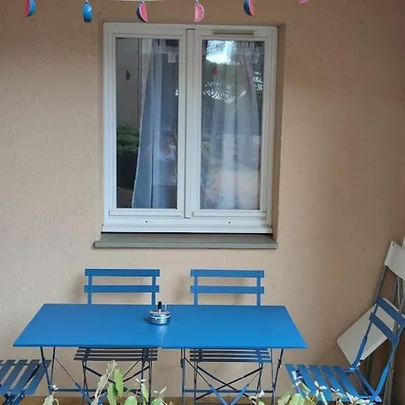 Apartment De 3 Pieces En Avec Piscine *
