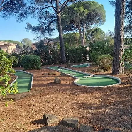 Appartement De 3 Pièces En Résidence Avec Piscine